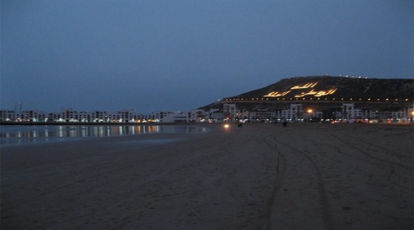 la plage agadir la nuit