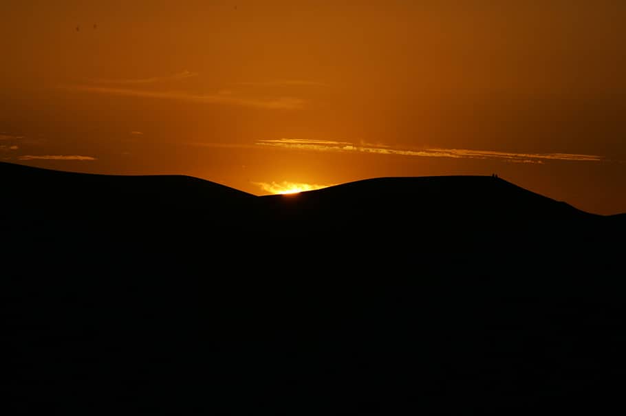 coucher-soleil-erg-chegaga-circuit-4×4 coucher-soleil-erg-chegaga-circuit-4×4